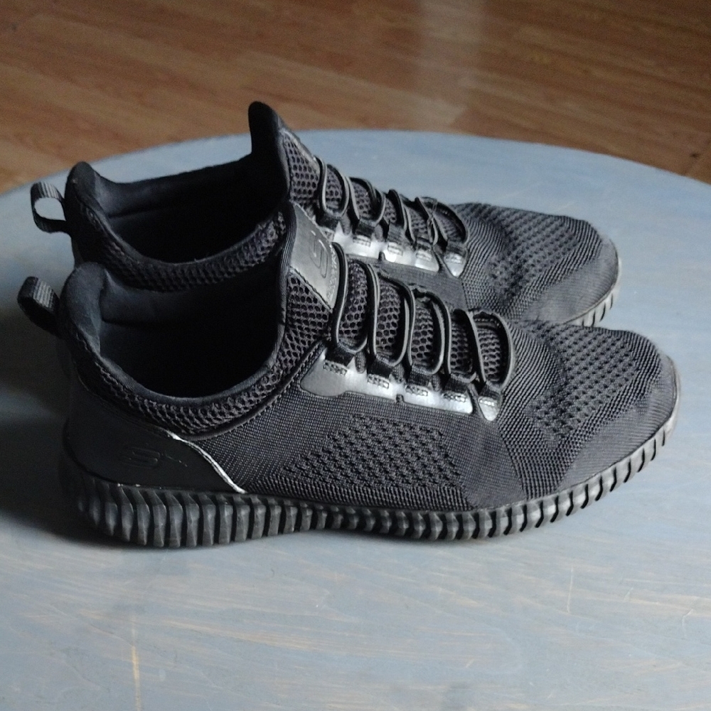 Sketchers Slip On Safety Restaurant Shoes